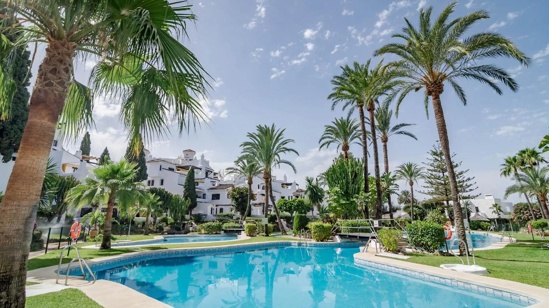 Ab2 - Aldea Blanca Marbella By Roomservices Spain